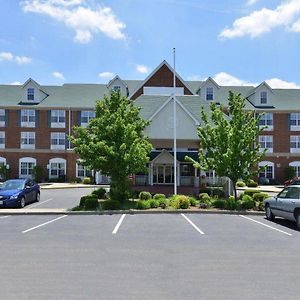 Blisspoint Inn & Suites Marion